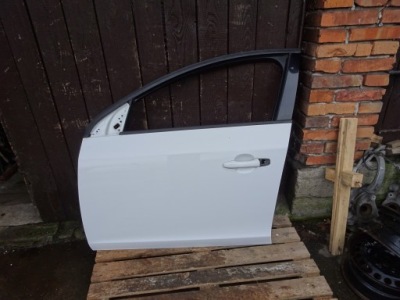 Volvo v60 дверь левый перед 614-46 12r фото №1