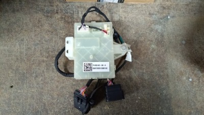 Tesla model s модуль зарядки p1495149-00-a фото №1