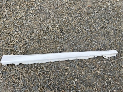 Bmw f34 молдинг порог mpakiet правая + направляющие фото №1