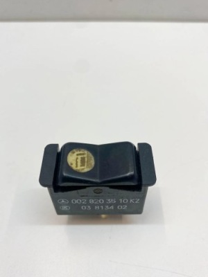 Mercedes w126 переключатель кнопка стекло 0028203510 фото №1