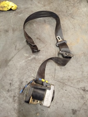 Pas безпеки лівий перед seat toledo 2 ii 1m0857705a фото №1