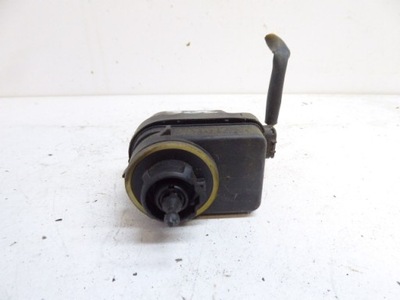 Peugeot 306 lift 99-01 моторчик регулировки фара колодка штекер фото №1