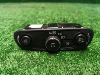 Opel insignia b переключатель света 39121796 фото №1