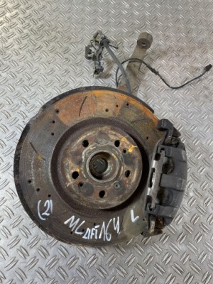 Mercedes ml164 lift 08- поворотный кулак перед передняя левая 3.0 фото №1