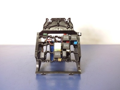 Skoda rapid кронштейн запобіжників 8r907371 фото №1