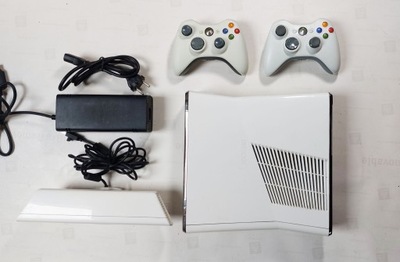 XBOX 360 Slim Limitowany biały 500 gb z RGH 3.0 ,Kinect 2xPAD ,Wiele gier