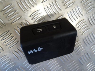 Maserati ghibli ms157 кнопка кришки багажника фото №1