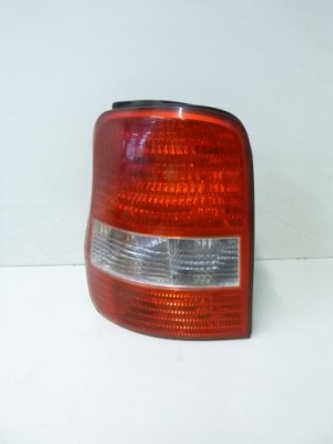 Лампа задня kia carnival 2002r. фото №1