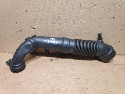 Шланг интеркулер 1.2 thp opel grandland 1080087s02 фото №1