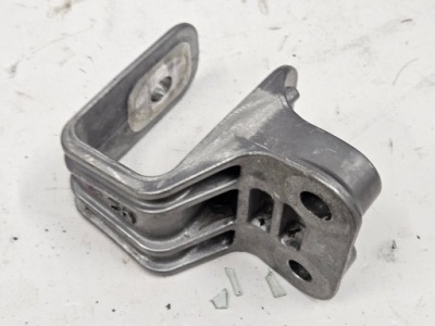 Кронштейн подушка двигуна renault austral 113324536r фото №1