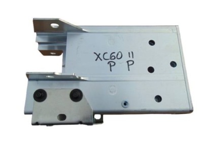 Volvo xc60 ii зона деформації права 32377062 фото №1