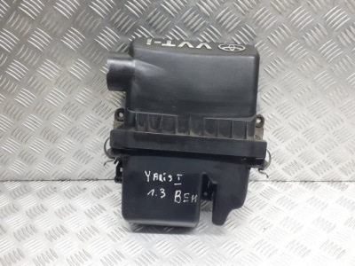 Корпус фильтра воздуха toyota yaris i 1.3 b фото №1