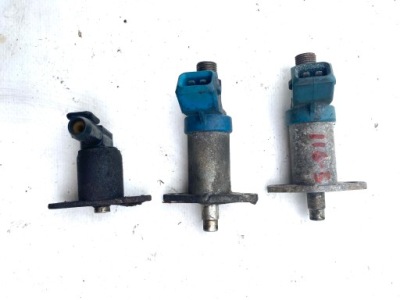 Інжектор zimnego двигуна mercedes w123 r107 w116 фото №1