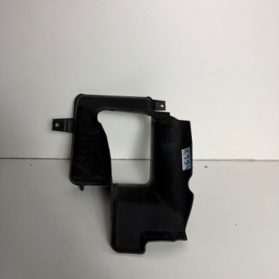 Кермо  тунель повітря інтеркулер mazda 6 gh 3 оригінал r2bf13566 фото №1