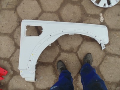 Крыло range rover discovery iv правый перед фото №1