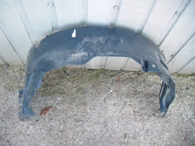 Volvo v40 s40 95-04 подкрылок правый перед фото №1