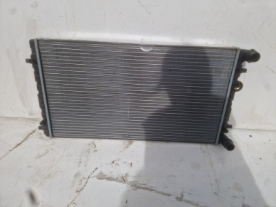 Vw new beetle радиатор двигателя воды 1c0121253a фото №1