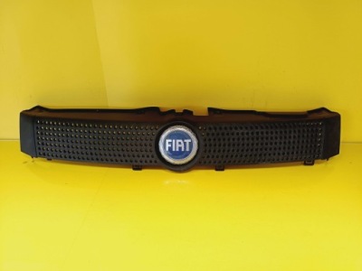 Решітка радіатора решітка радіатора fiat panda ii 735314236 nr289 фото №1