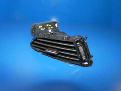 Hyundai ix35 решітка обдув середня права правий перед фото №1