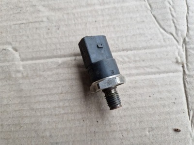 SENSOR DE PRESIÓN COMBUSTIBLES MERCEDES W210 3.2 CDI A0041537528  