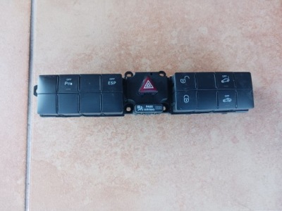 Панель управление mercedes w209 w203 2038700151 фото №1