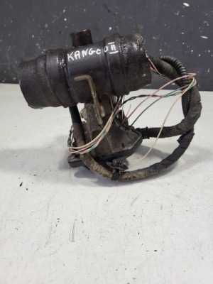 Клапан egr 147b08010r renault фото №1