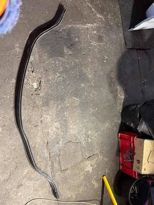 178 bmw 2 f45 f46 прокладка гумовий елемент капот фото №1