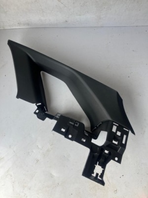 Защита стойка правый задняя peugeot 3008 ii 9810161977 фото №1