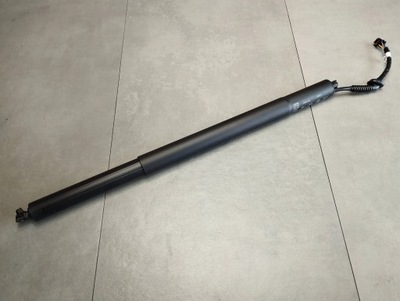 Audi q4 e-tron привід кришки 89a827851b фото №1