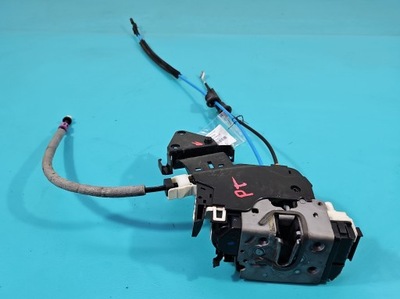 Замок задня правий a2047301435 mercedes glk x204 08- фото №1