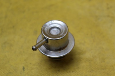 Клапан топлива 036133035a toledo ii 2.3 b фото №1