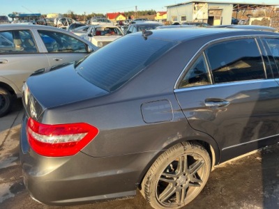 Mercedes klasa e w212 sedan четверть правый задняя фото №1