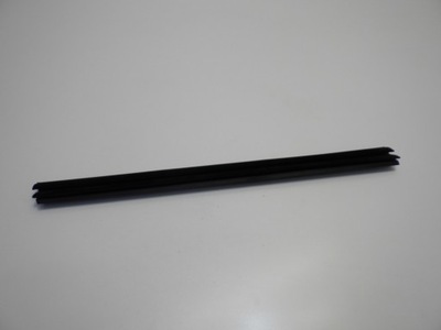 Sx4 s cross 2022 молдинг ущільнювач правий задня фото №1