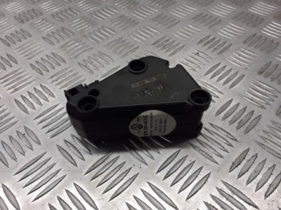 Усилитель аудио vw golf v 1k0035463c фото №1