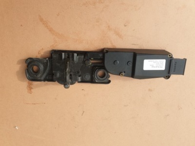 Замок доводчик кришки audi a6 c7 4f9827383h фото №1