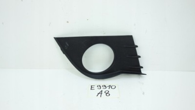 Renault clio 3 2005- решітка бампера правий перед 8200682296 фото №1