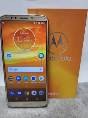 TELEFON MOTOROLA MOTO E5 PLUS 3/32GB KOMPLET