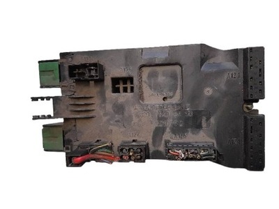 Коробка запобіжників mercedes vito фото №1