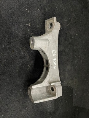 Lexus es 300h кронштейн кронштейн двигуна фото №1