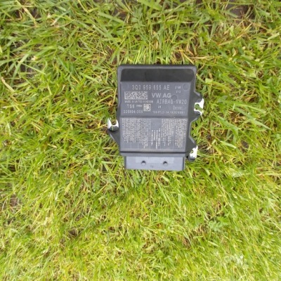 Vw passat b8 модуль датчик подушка безпеки 3q0959655ae фото №1