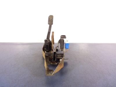 Volvo xc60 i 2.0 d4 педали газа тормоза фото №1