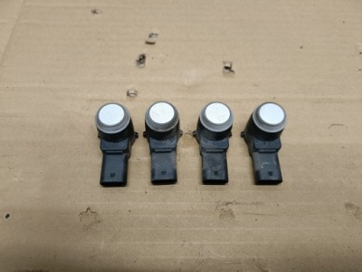 Mercedes w218 cls датчик pdc a2185406906 фото №1