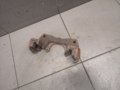 Скоба супорт гальмівний лівий перед vw touareg фото №1