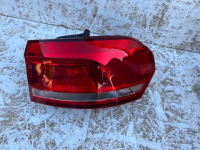 Лампа задня задня vw touran 5ta права фото №1
