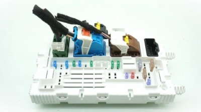 Коробка модуль bsi opel astra l vi 9861984280 фото №1