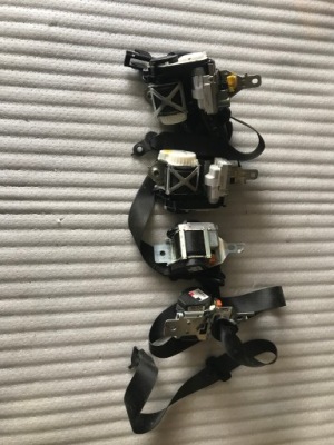 Mercedes w166 ml ремені безпеки комплект фото №1