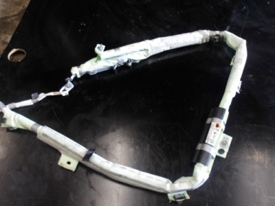 Шторка безпеки повітря права opel ampera фото №1