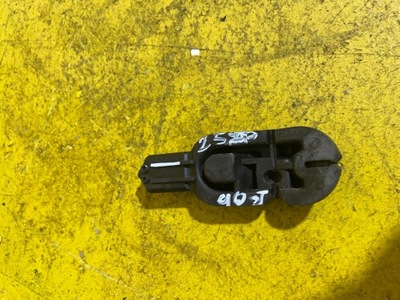 Peugeot 308 ii - резиновый элемент кронштейн зеркало наружного фото №1