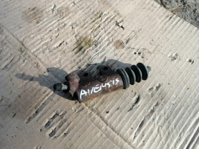 Циліндр зчеплення toyota avensis t27 2.0 d4d фото №1