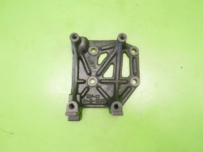 Кронштейн компресора кондиціонера kia carnival i 2.9tdi фото №1